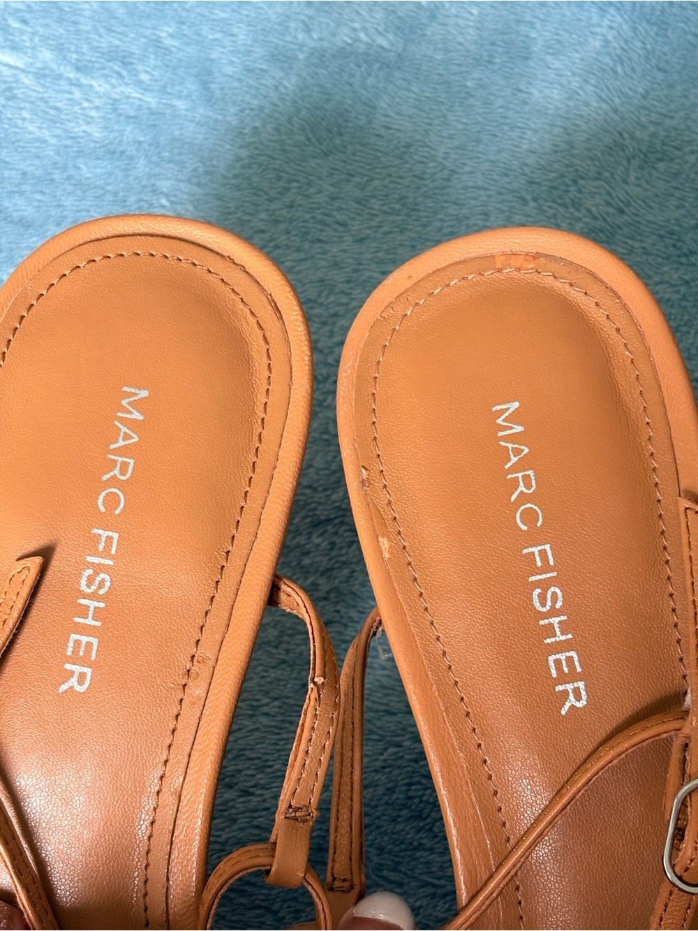 Marc Fisher Tan Strappy Kitten Heel Sandals Size 7.5M - Picture 2 of 4